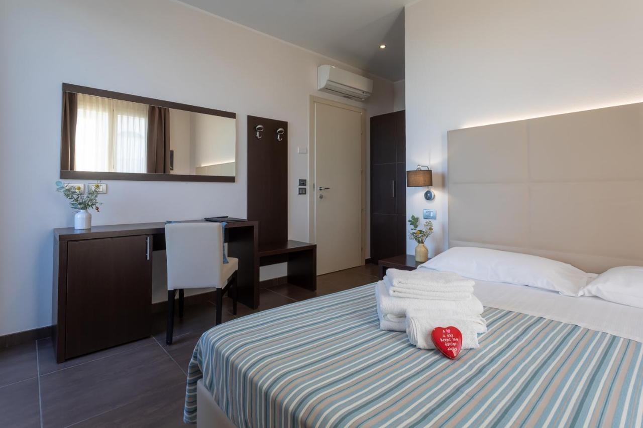 Gimmi Hotel Rimini Exterior photo