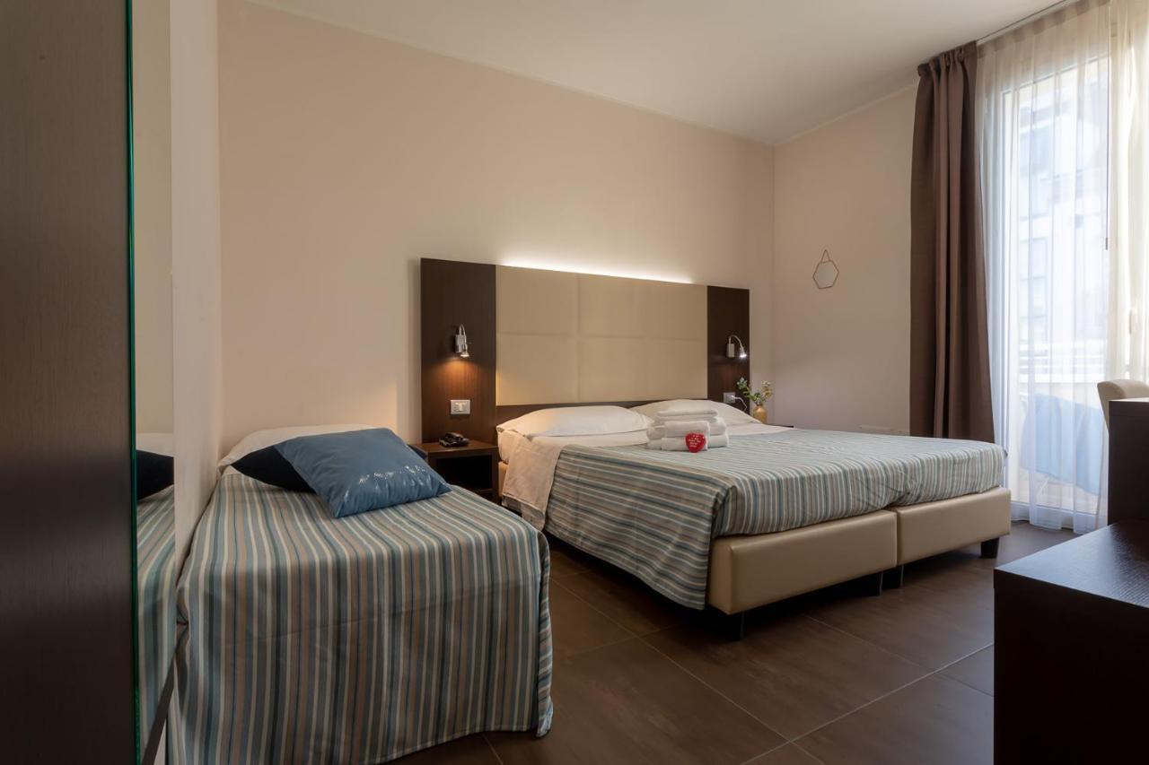Gimmi Hotel Rimini Exterior photo